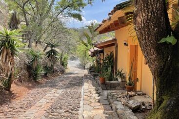 هتل Hospedaje Villas Paraiso