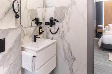 هتل Jerusalén Suites Alicante