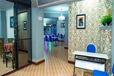 The Golden Pigeon Hotel And Spa