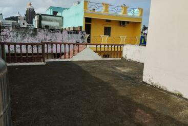 پانسیون Divine View Ac Room For 2 Pax Swarna Bhavan
