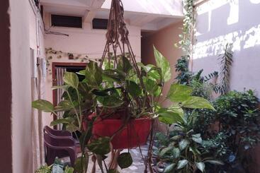 پانسیون Divine View   Ac Room For 2 Pax   Swarna Bhavan