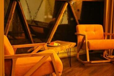 تختخواب و صبحانه Meselik Park Bungalov