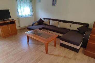 Garda Wellness Apartmanház