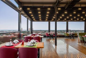 هتل Ramada Plaza By Wyndham Ordu