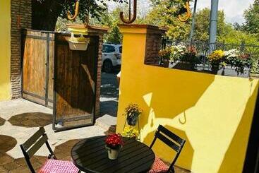پانسیون Guest House Lotus