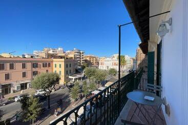 تختخواب و صبحانه Off House Borgo Suite, Nettuno   2025 Giubileo