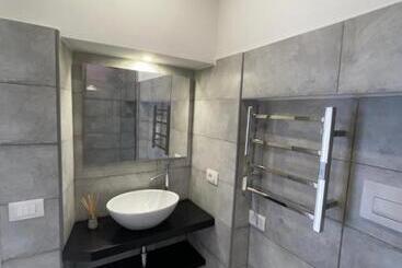 تختخواب و صبحانه Off House Borgo Suite, Nettuno   2025 Giubileo