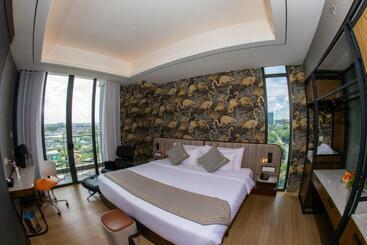 Sayarsan Hotel Yangon