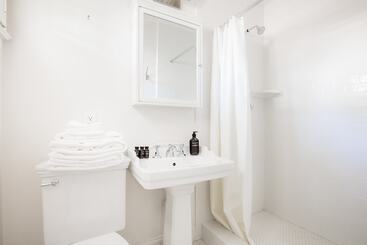 Romero By Avantstay Stunning Villa Close To Beach W/ Pool & Spa