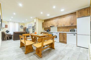 Apartamentos Deluxe Collarubio En Cercedilla - Cercedilla