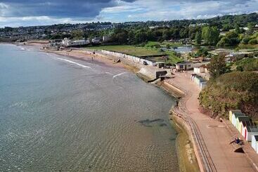 Beach Hotel Torbay B&b
