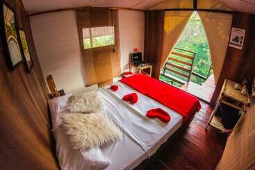 هتل Glamping Adrenalina Extrema