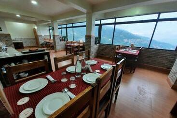 هتل The Hill Castle, Gangtok