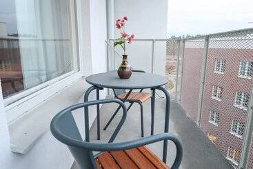 Luxury Business Studio Apartment   Garden View