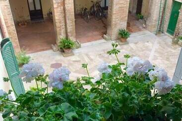 پانسیون Casa Valeria   Guest House Centro Storico