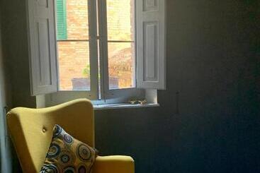 پانسیون Casa Valeria   Guest House Centro Storico