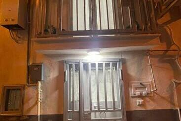 تختخواب و صبحانه House Nancy