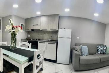 تختخواب و صبحانه House Nancy