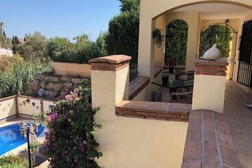 تختخواب و صبحانه Maravilloso Guesthouse