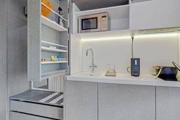 Evi S Home Hotel & Apartments