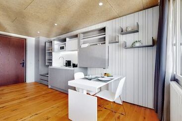 Evi S Home Hotel & Apartments