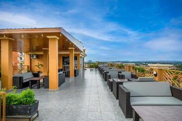 هتل Horizon Entebbe