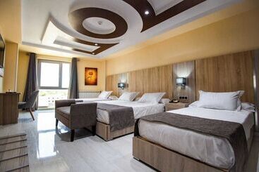 Hôtel Zinou Zm - Ain Taya