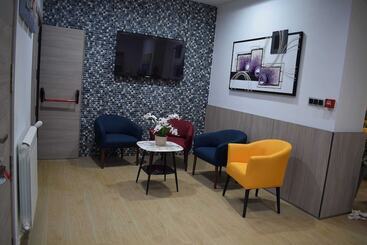 هتل Hôtel Zinou Zm