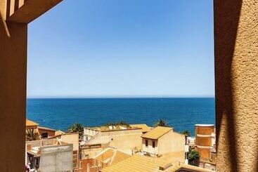 هتل Hôtel Zinou Zm
