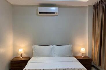 Studio W/pool Heated Jacuzzi, Near Clark Airprt&sm