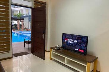 Studio W/pool Heated Jacuzzi, Near Clark Airprt&sm