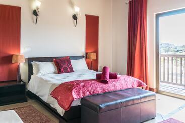 هتل Zebula Golf Estate & Spa Private Rentals