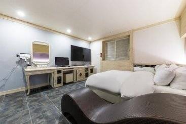 Мотель Daejeon Yongjeon Bobos
