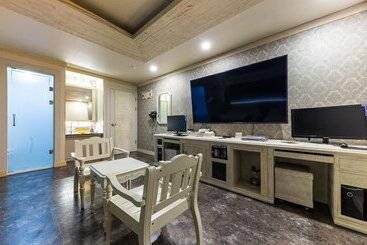 Мотель Daejeon Yongjeon Bobos