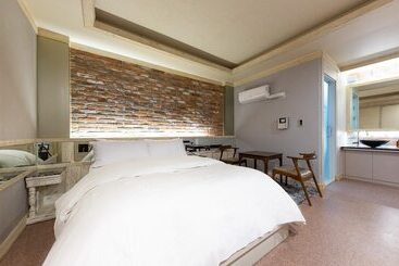 Мотель Daejeon Yongjeon Bobos