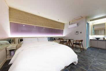 Мотель Daejeon Yongjeon Bobos