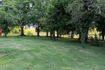 Maison Au Calme Sur Une Propriété De 40 Hectares