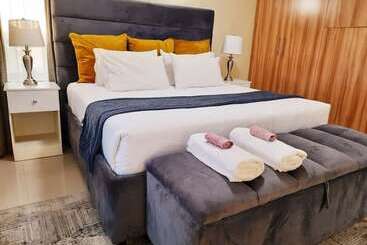 Instahomes By Tru   Villa