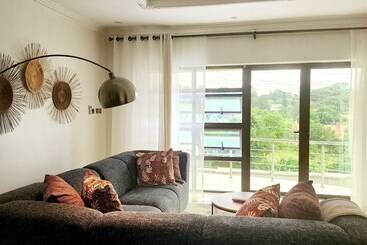 Instahomes By Tru   Villa