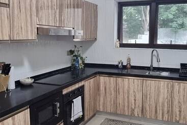 Instahomes By Tru   Villa