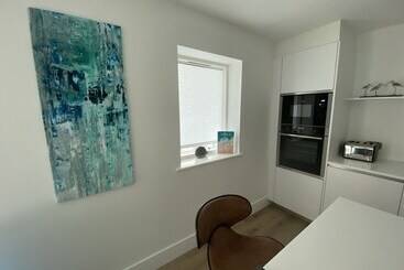 Stunning Cliff Edge Apartment In Newquay