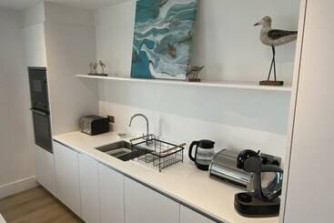 Stunning Cliff Edge Apartment In Newquay
