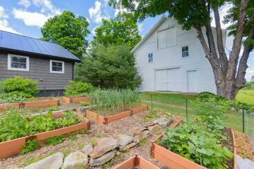 Saratoga Farmstead B&b