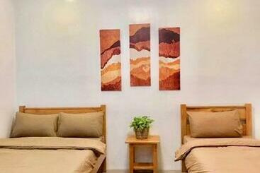 هاستل Nord House Laoag