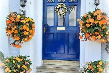 Highlander House B&b