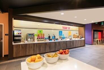 هتل Tru By Hilton San Antonio At The Rim, Tx