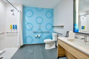 هتل Tru By Hilton San Antonio At The Rim, Tx