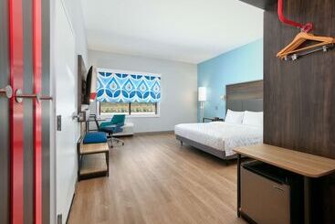 هتل Tru By Hilton San Antonio At The Rim, Tx