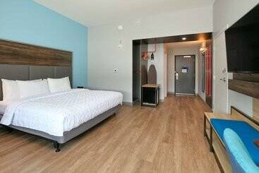 هتل Tru By Hilton San Antonio At The Rim, Tx