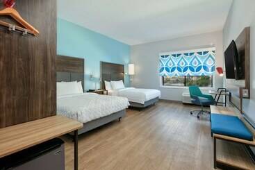 هتل Tru By Hilton San Antonio At The Rim, Tx